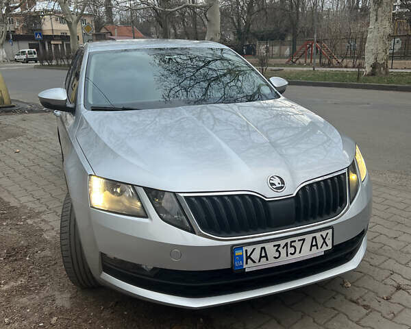 Серый Шкода Октавия, объемом двигателя 1.4 л и пробегом 68 тыс. км за 16899 $, фото 1 на Automoto.ua