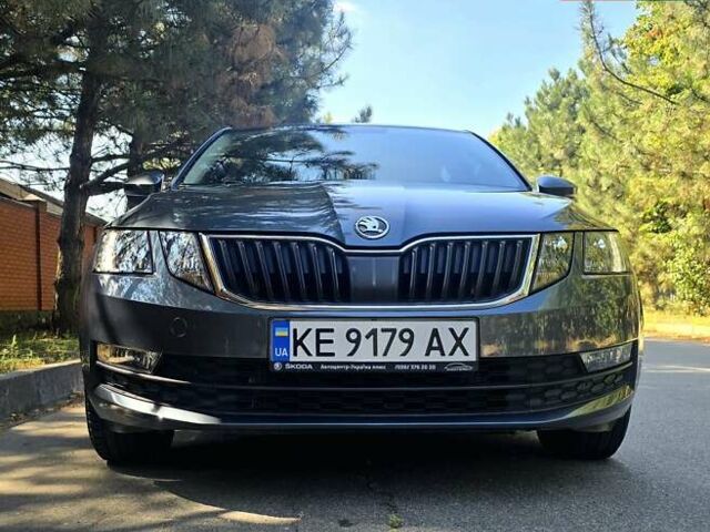 Серый Шкода Октавия, объемом двигателя 1.4 л и пробегом 118 тыс. км за 15999 $, фото 1 на Automoto.ua