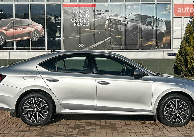 Серый Шкода Октавия, объемом двигателя 1.5 л и пробегом 34 тыс. км за 18965 $, фото 3 на Automoto.ua