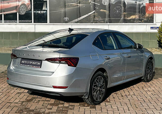 Серый Шкода Октавия, объемом двигателя 1.5 л и пробегом 34 тыс. км за 18965 $, фото 6 на Automoto.ua