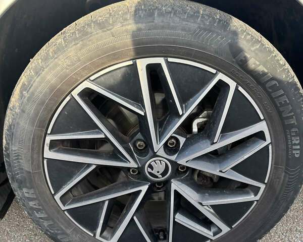 Серый Шкода Октавия, объемом двигателя 1.5 л и пробегом 34 тыс. км за 21000 $, фото 18 на Automoto.ua