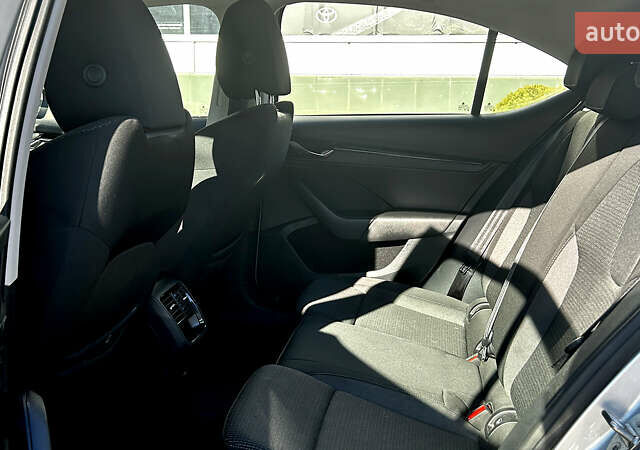 Серый Шкода Октавия, объемом двигателя 1.5 л и пробегом 34 тыс. км за 18965 $, фото 15 на Automoto.ua