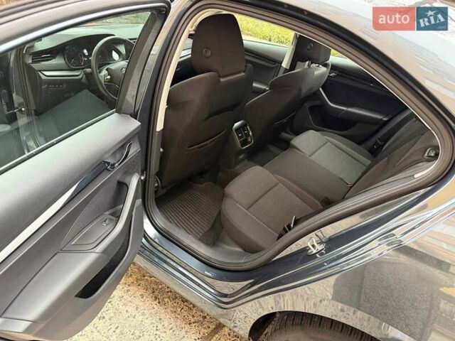 Сірий Шкода Октавія, об'ємом двигуна 1.4 л та пробігом 29 тис. км за 20900 $, фото 2 на Automoto.ua