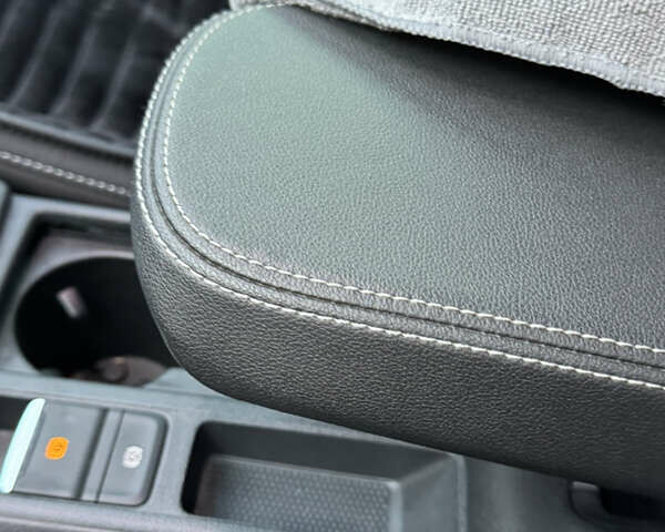 Сірий Шкода Октавія, об'ємом двигуна 2 л та пробігом 25 тис. км за 30000 $, фото 8 на Automoto.ua