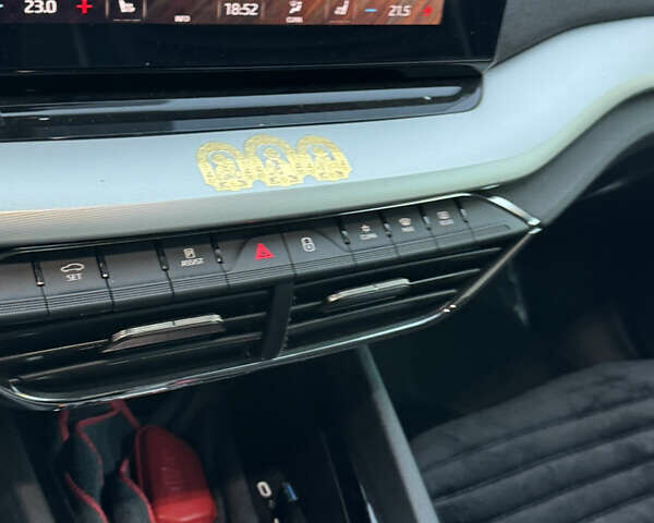 Сірий Шкода Октавія, об'ємом двигуна 2 л та пробігом 25 тис. км за 30000 $, фото 7 на Automoto.ua