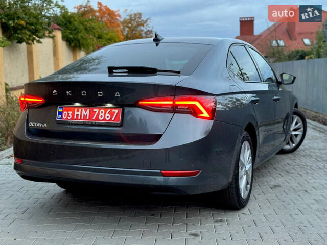 Сірий Шкода Октавія, об'ємом двигуна 2 л та пробігом 165 тис. км за 18999 $, фото 4 на Automoto.ua