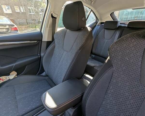 Серый Шкода Октавия, объемом двигателя 1.4 л и пробегом 27 тыс. км за 25900 $, фото 9 на Automoto.ua