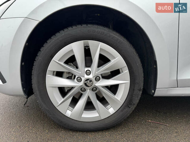 Серый Шкода Октавия, объемом двигателя 1.4 л и пробегом 28 тыс. км за 22200 $, фото 8 на Automoto.ua