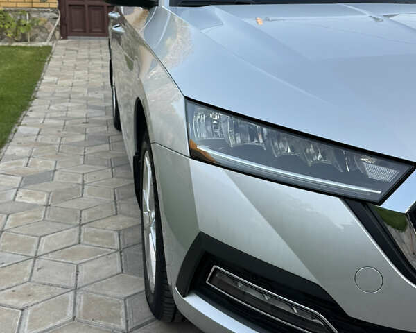 Сірий Шкода Октавія, об'ємом двигуна 2 л та пробігом 25 тис. км за 30000 $, фото 14 на Automoto.ua