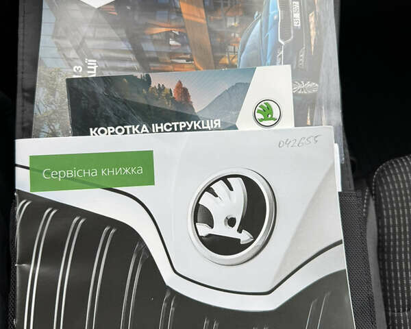Серый Шкода Октавия, объемом двигателя 1.4 л и пробегом 28 тыс. км за 22200 $, фото 46 на Automoto.ua