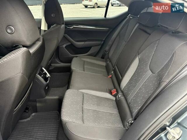 Серый Шкода Октавия, объемом двигателя 1.97 л и пробегом 30 тыс. км за 27500 $, фото 17 на Automoto.ua