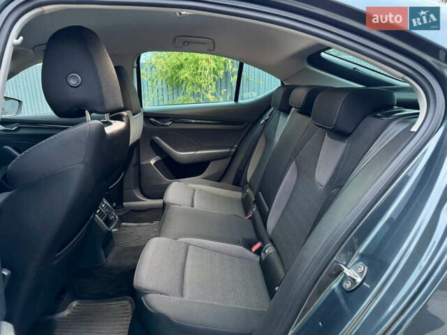 Сірий Шкода Октавія, об'ємом двигуна 2 л та пробігом 165 тис. км за 18999 $, фото 13 на Automoto.ua