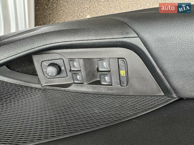 Серый Шкода Октавия, объемом двигателя 1.4 л и пробегом 28 тыс. км за 22200 $, фото 31 на Automoto.ua