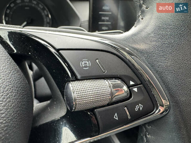 Серый Шкода Октавия, объемом двигателя 1.4 л и пробегом 28 тыс. км за 22200 $, фото 40 на Automoto.ua