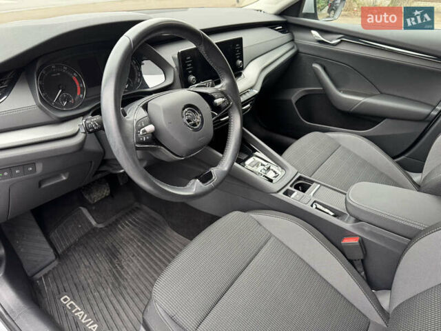 Серый Шкода Октавия, объемом двигателя 1.4 л и пробегом 28 тыс. км за 22200 $, фото 26 на Automoto.ua