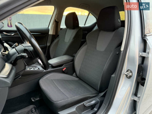 Сірий Шкода Октавія, об'ємом двигуна 1.97 л та пробігом 193 тис. км за 20900 $, фото 31 на Automoto.ua