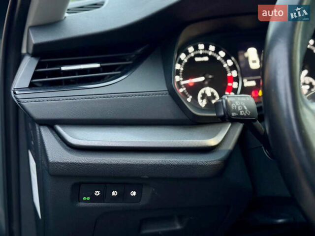 Сірий Шкода Октавія, об'ємом двигуна 2 л та пробігом 165 тис. км за 18999 $, фото 18 на Automoto.ua