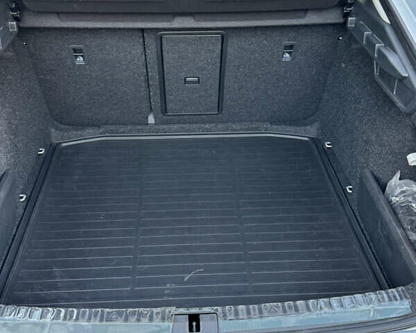 Сірий Шкода Октавія, об'ємом двигуна 2 л та пробігом 25 тис. км за 30000 $, фото 4 на Automoto.ua