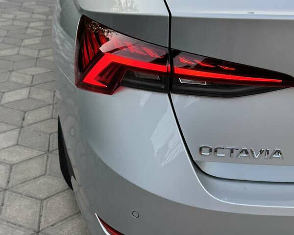 Сірий Шкода Октавія, об'ємом двигуна 2 л та пробігом 25 тис. км за 30000 $, фото 5 на Automoto.ua