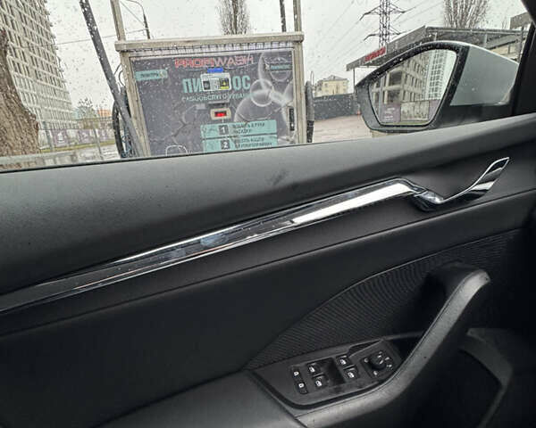 Сірий Шкода Октавія, об'ємом двигуна 1.97 л та пробігом 36 тис. км за 27900 $, фото 4 на Automoto.ua