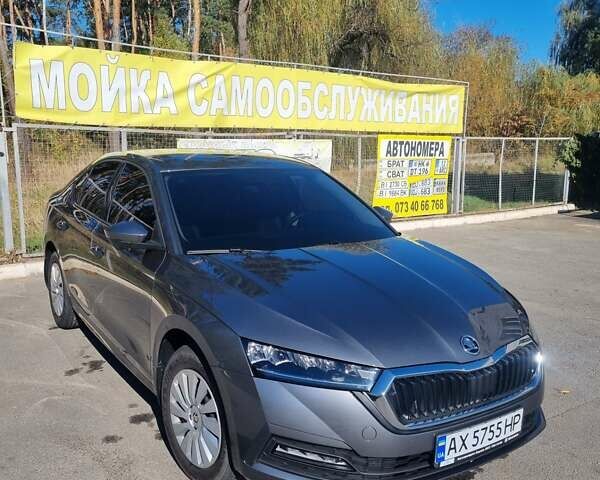Серый Шкода Октавия, объемом двигателя 0 л и пробегом 8 тыс. км за 22000 $, фото 6 на Automoto.ua