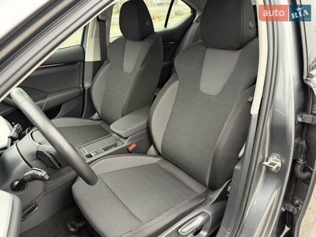 Серый Шкода Октавия, объемом двигателя 1.4 л и пробегом 22 тыс. км за 27500 $, фото 14 на Automoto.ua