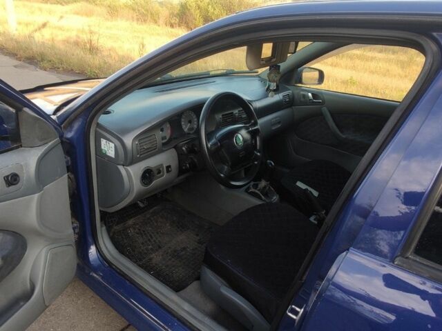 Синий Шкода Октавия, объемом двигателя 1.6 л и пробегом 270 тыс. км за 3700 $, фото 8 на Automoto.ua