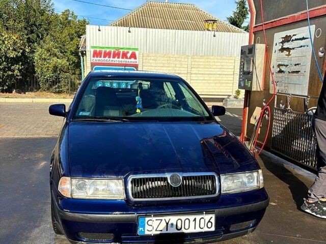 Синий Шкода Октавия, объемом двигателя 1.6 л и пробегом 289 тыс. км за 2100 $, фото 7 на Automoto.ua