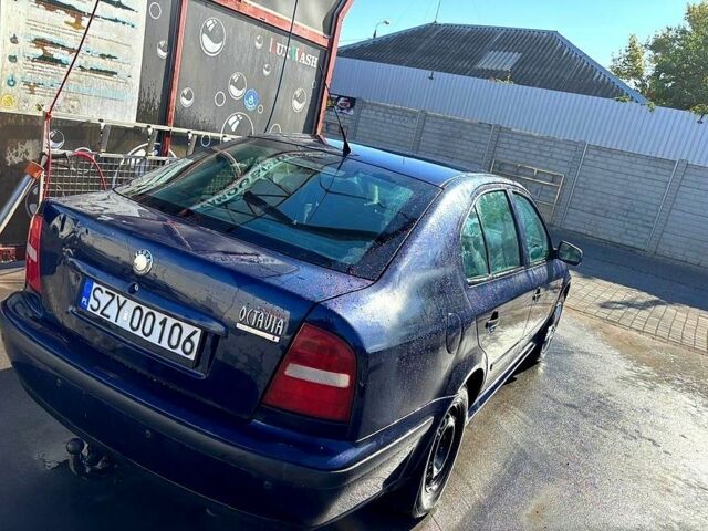 Синий Шкода Октавия, объемом двигателя 1.6 л и пробегом 289 тыс. км за 2100 $, фото 4 на Automoto.ua
