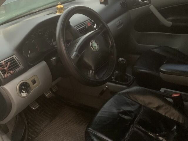 Синий Шкода Октавия, объемом двигателя 1.9 л и пробегом 397 тыс. км за 2700 $, фото 6 на Automoto.ua