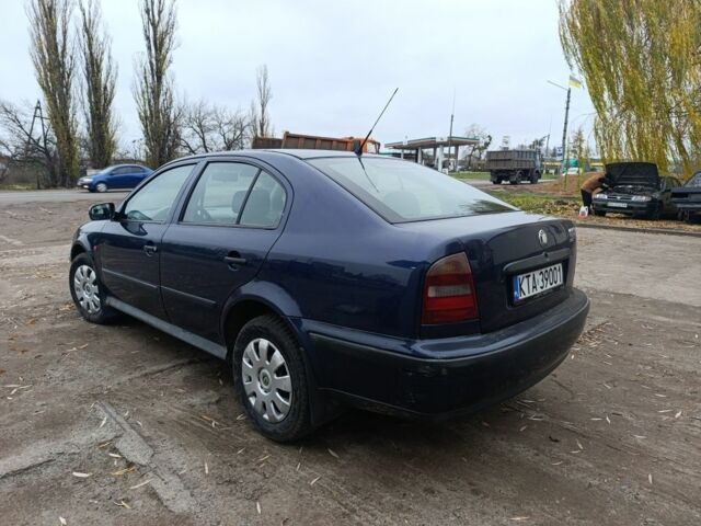 Синий Шкода Октавия, объемом двигателя 1.9 л и пробегом 333 тыс. км за 1900 $, фото 6 на Automoto.ua