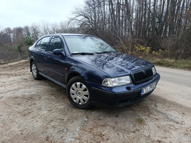 Синий Шкода Октавия, объемом двигателя 1.9 л и пробегом 333 тыс. км за 1900 $, фото 3 на Automoto.ua