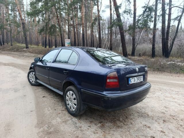 Синий Шкода Октавия, объемом двигателя 1.9 л и пробегом 333 тыс. км за 1900 $, фото 1 на Automoto.ua