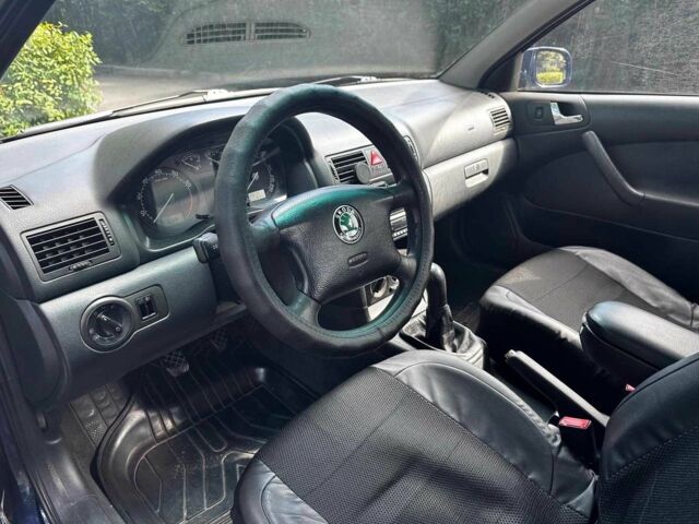 Синій Шкода Октавія, об'ємом двигуна 2 л та пробігом 222 тис. км за 3740 $, фото 8 на Automoto.ua