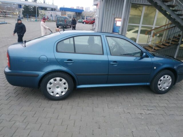 Синий Шкода Октавия, объемом двигателя 1.6 л и пробегом 415 тыс. км за 3900 $, фото 1 на Automoto.ua