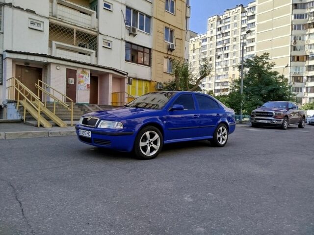 Синій Шкода Октавія, об'ємом двигуна 1.6 л та пробігом 350 тис. км за 4000 $, фото 3 на Automoto.ua