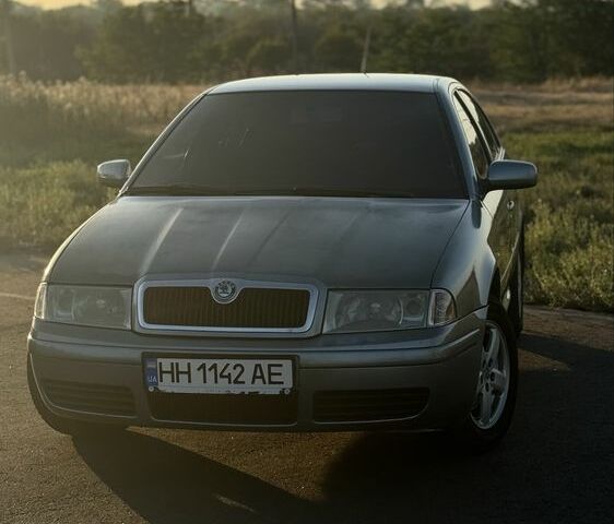 Синий Шкода Октавия, объемом двигателя 2 л и пробегом 260 тыс. км за 4400 $, фото 4 на Automoto.ua