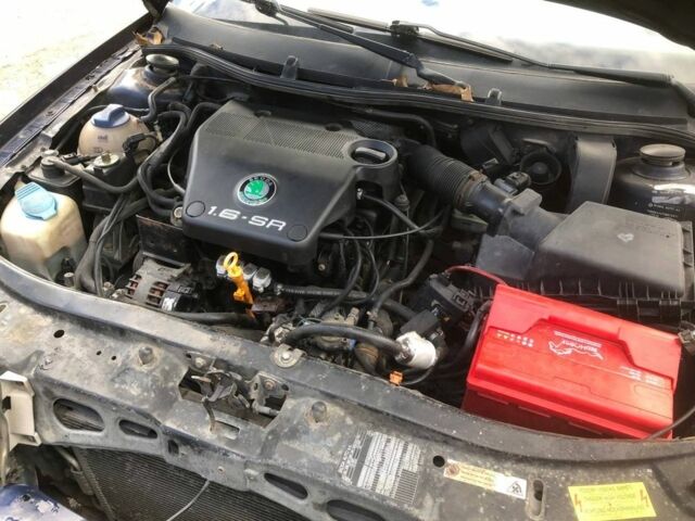 Синий Шкода Октавия, объемом двигателя 0 л и пробегом 400 тыс. км за 1900 $, фото 4 на Automoto.ua