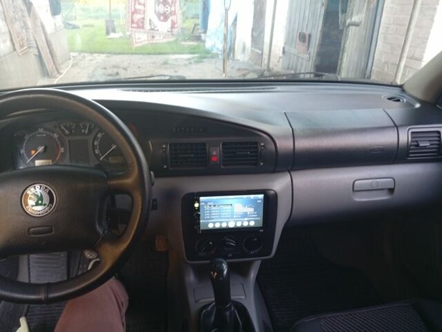 Синий Шкода Октавия, объемом двигателя 0 л и пробегом 340 тыс. км за 4200 $, фото 1 на Automoto.ua