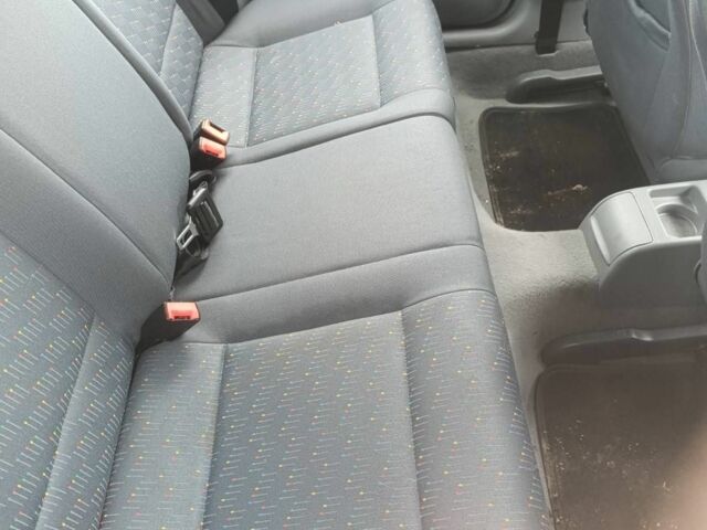 Синий Шкода Октавия, объемом двигателя 1.6 л и пробегом 199 тыс. км за 4300 $, фото 6 на Automoto.ua