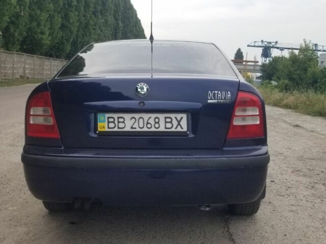 Синій Шкода Октавія, об'ємом двигуна 1.6 л та пробігом 330 тис. км за 4000 $, фото 2 на Automoto.ua