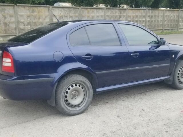 Синій Шкода Октавія, об'ємом двигуна 1.6 л та пробігом 330 тис. км за 4000 $, фото 3 на Automoto.ua