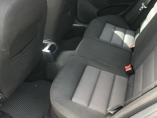 Синій Шкода Октавія, об'ємом двигуна 1.6 л та пробігом 150 тис. км за 5800 $, фото 7 на Automoto.ua