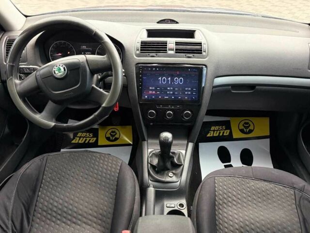 Синій Шкода Октавія, об'ємом двигуна 1.6 л та пробігом 253 тис. км за 8500 $, фото 8 на Automoto.ua