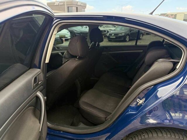 Синій Шкода Октавія, об'ємом двигуна 1.6 л та пробігом 253 тис. км за 8500 $, фото 12 на Automoto.ua