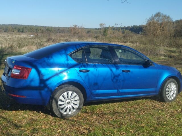 Шкода Октавія 2017 у Ирпене на Automoto.ua Синій Шкода Октавія, об'ємом двигуна 1.4 л та пробігом 57 тис. км за 345 $, фото 3 на Automoto.ua