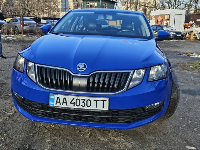Синий Шкода Октавия, объемом двигателя 1.6 л и пробегом 184 тыс. км за 17500 $, фото 3 на Automoto.ua