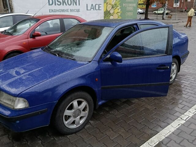 Синий Шкода Октавия, объемом двигателя 1.9 л и пробегом 180 тыс. км за 1000 $, фото 1 на Automoto.ua