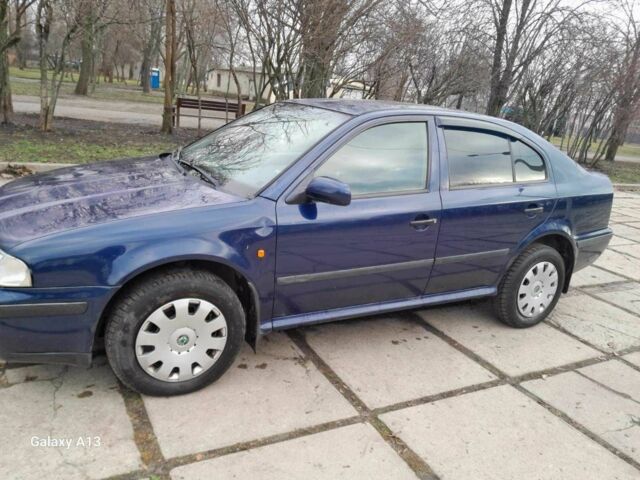 Синий Шкода Октавия, объемом двигателя 1.9 л и пробегом 400 тыс. км за 4000 $, фото 1 на Automoto.ua