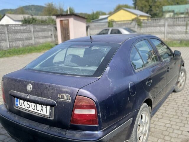 Синій Шкода Октавія, об'ємом двигуна 0 л та пробігом 300 тис. км за 1400 $, фото 3 на Automoto.ua